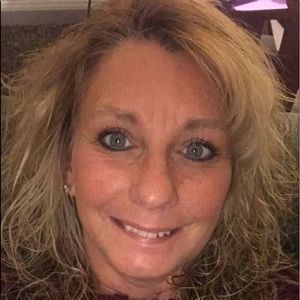 Meet your Posher, Pam